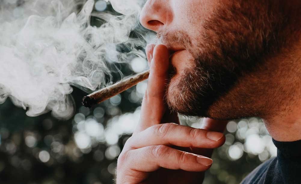 The ways to smoke weed you need to know